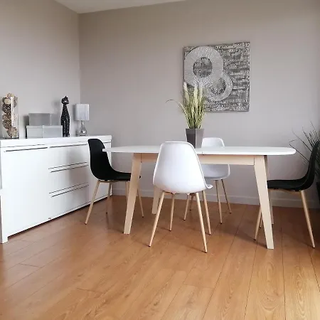 Appt Entier Proche *centre *gare شقة *