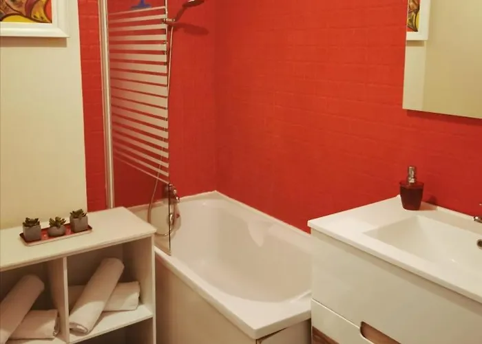 Appt Entier Proche *centre *gare Appartement